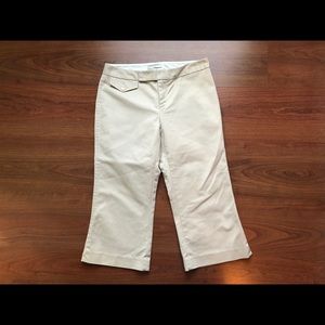 Banana Republic Petite Khaki Capris 4P